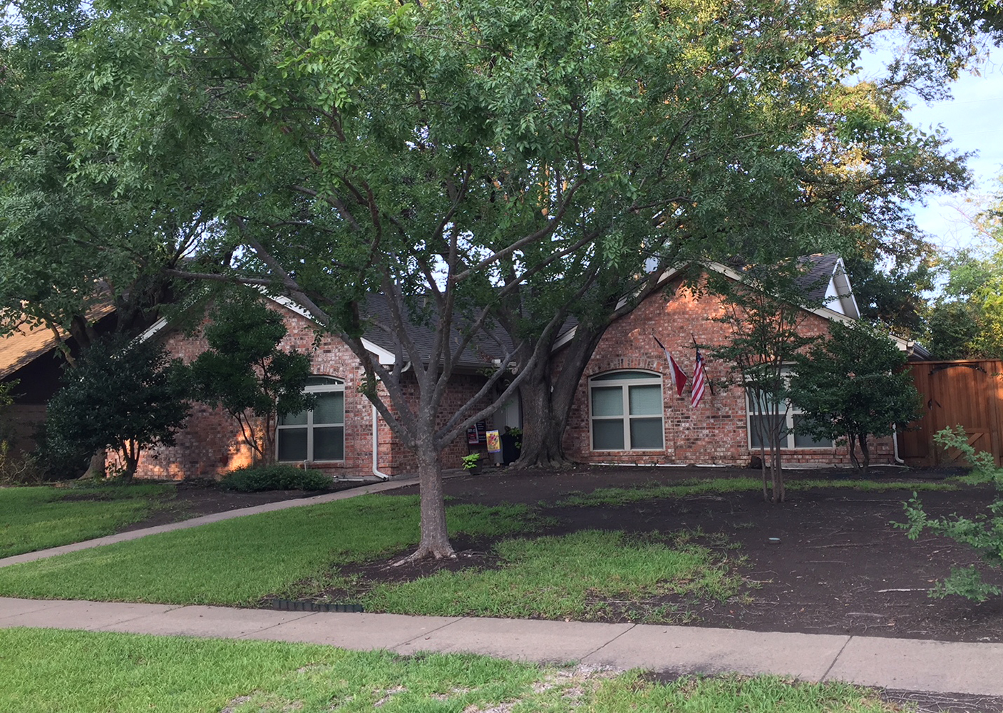 1522 Englecrest Drive - before - 2018 Revitalization Award