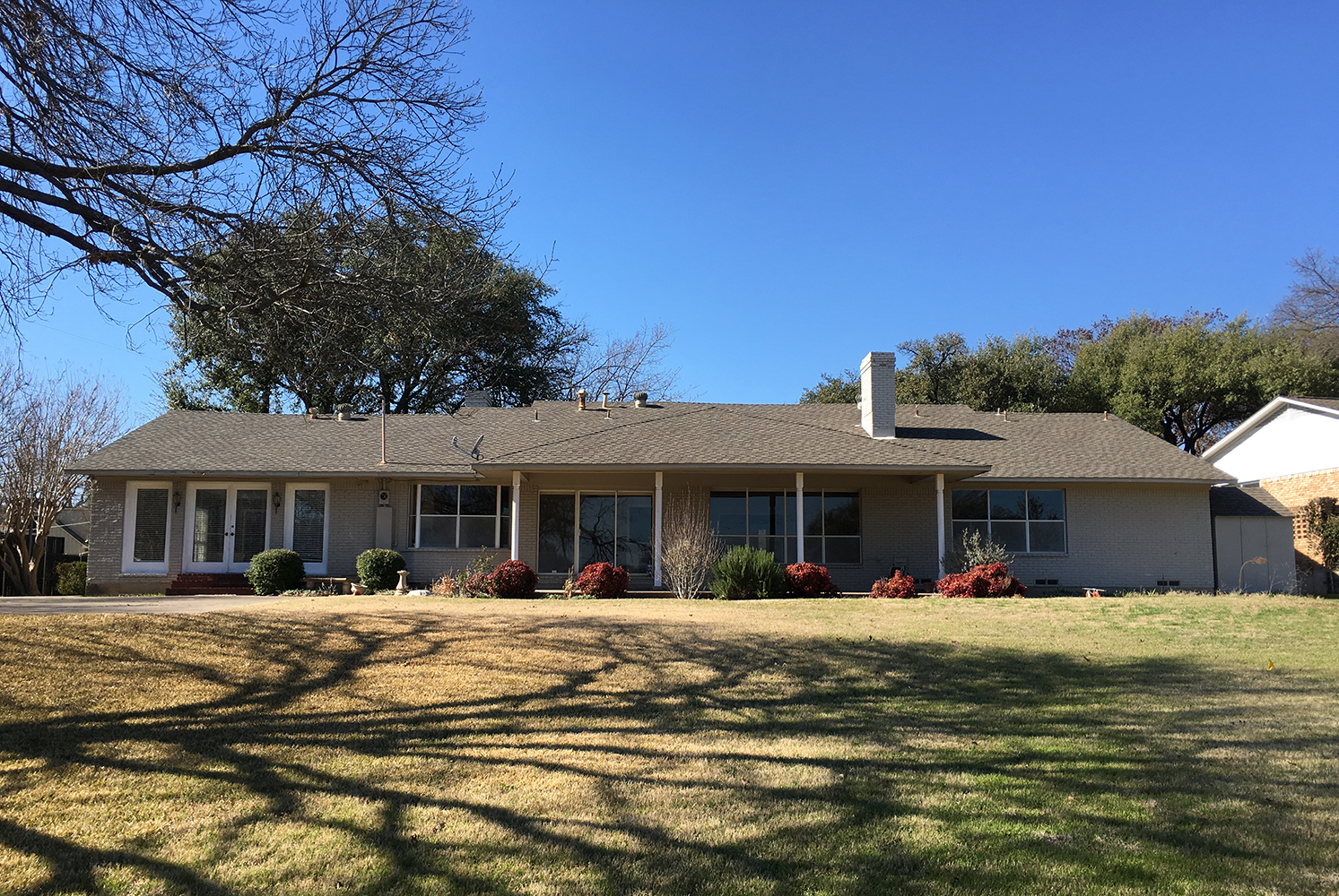 2402 Fairway Drive - before - 2018 Revitalization Award