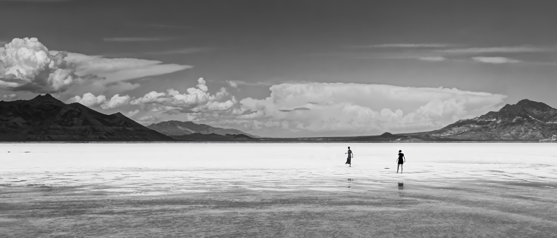 Johnston,Rita,Proficient Adult,Landscape, BlackWhite,Walking the Salt Flats